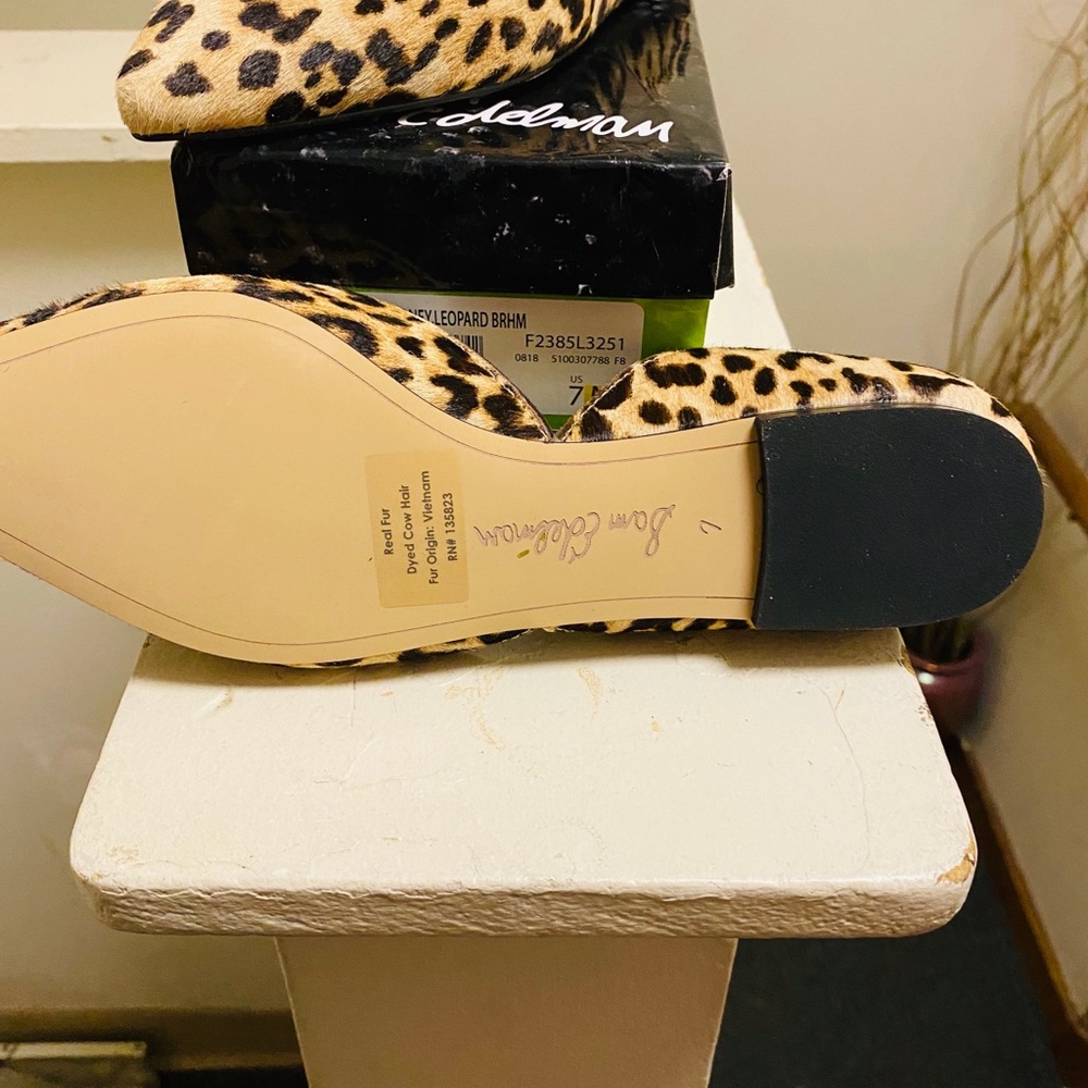 Brand New Sam Elderman leopard (Rodney) flats.